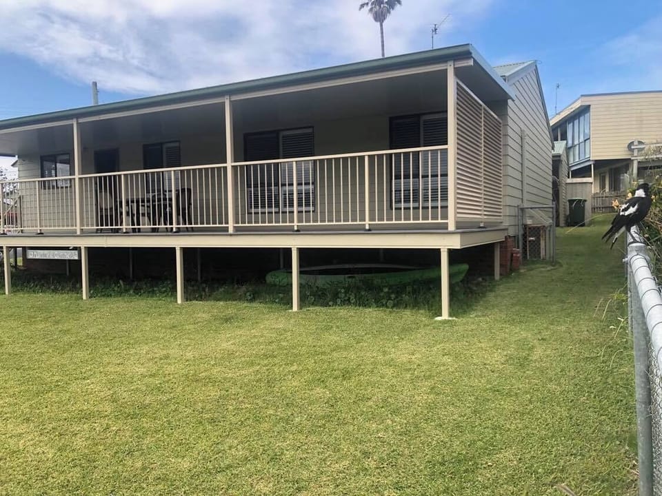 Front verandah 