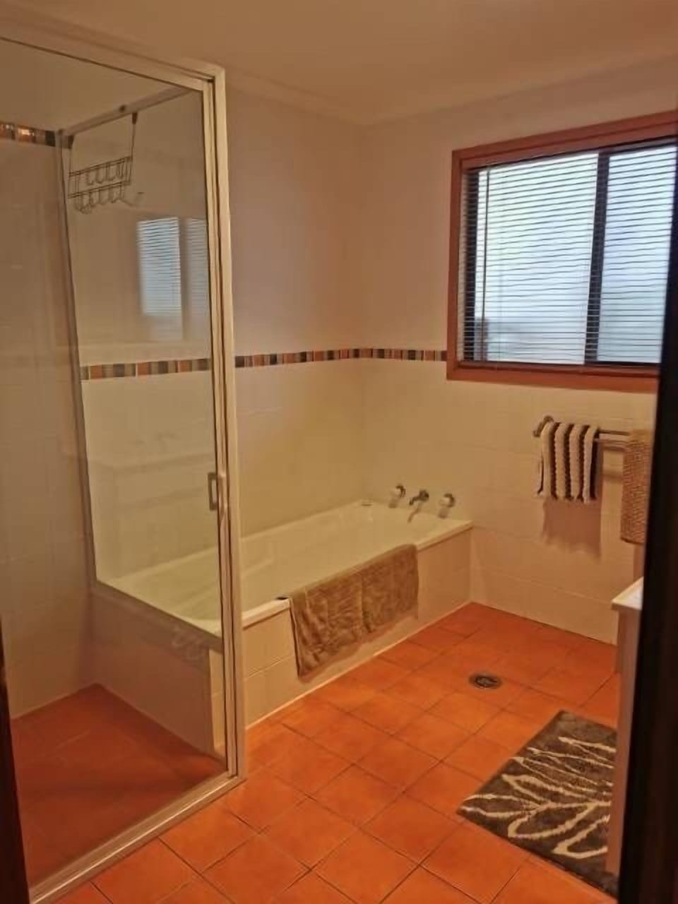 bathroom shower and bath