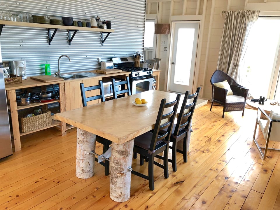 contemporary, well-equipped kitchen