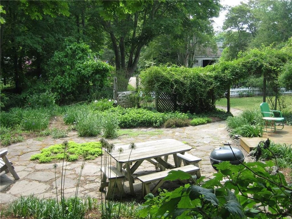 Patio and grounds