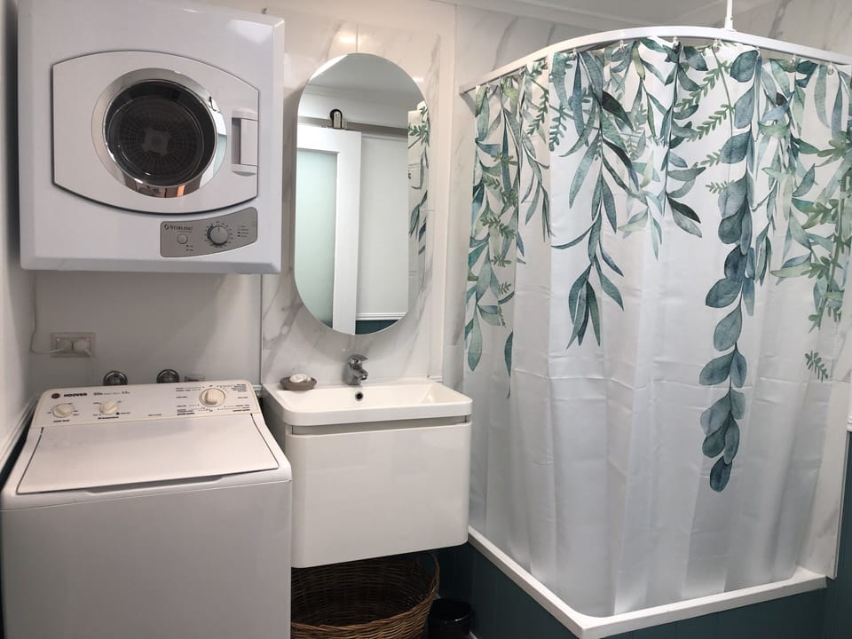 Bathroom 1 with laundry