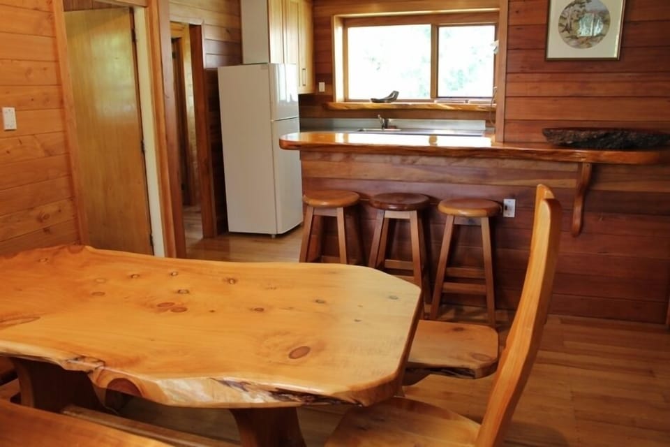 Dinning /kitchens
