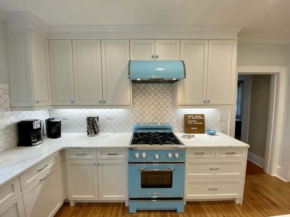 More pictures of the kitchen because it's amazeballs. 