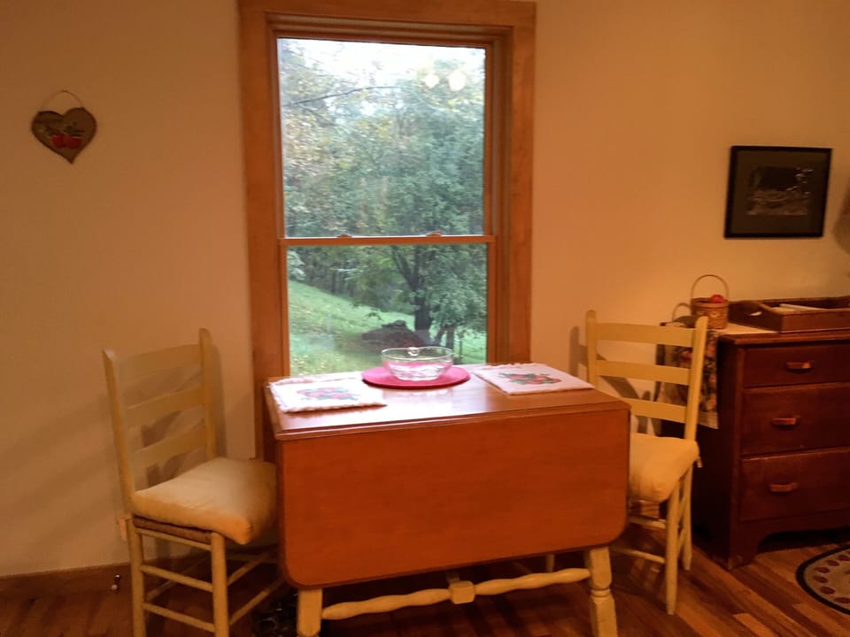Dining table expands to seat 6