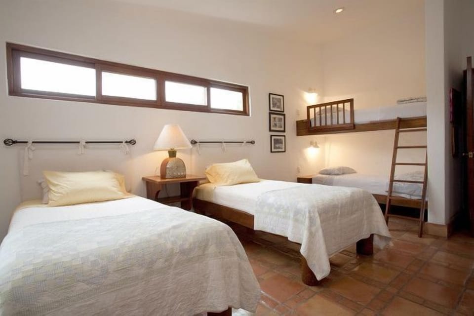 Guest Room Sleeps 4