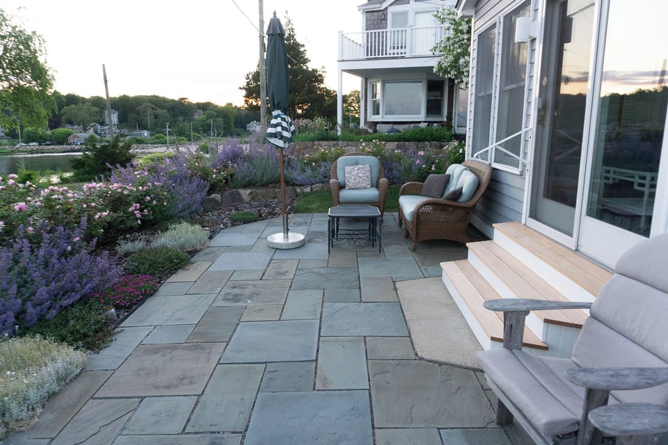 Sliding door leads to front patio where you can sit and enjoy the views!