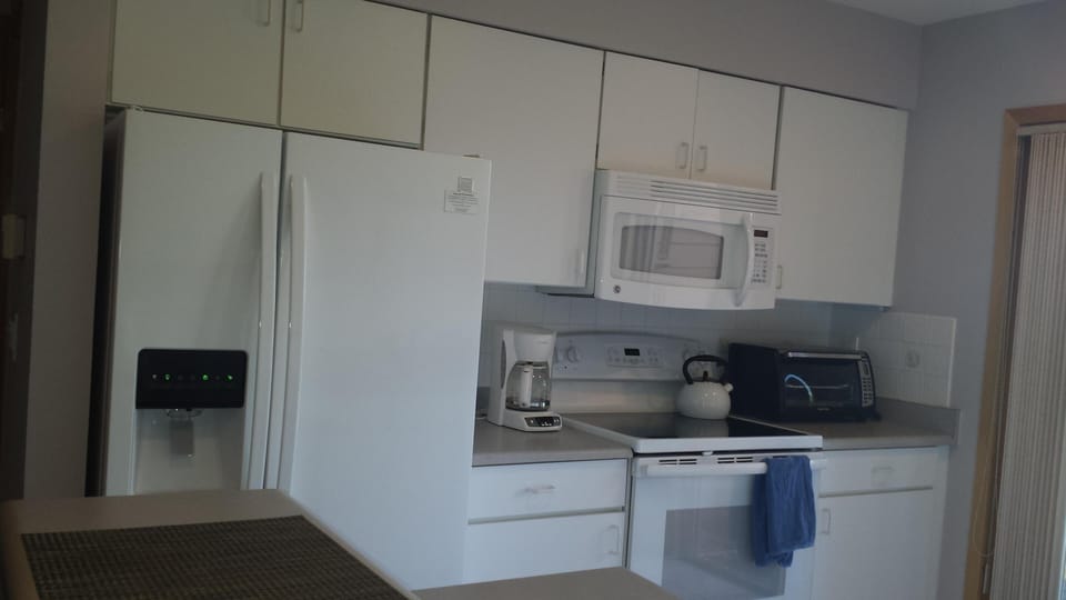 new stove and refrigerator