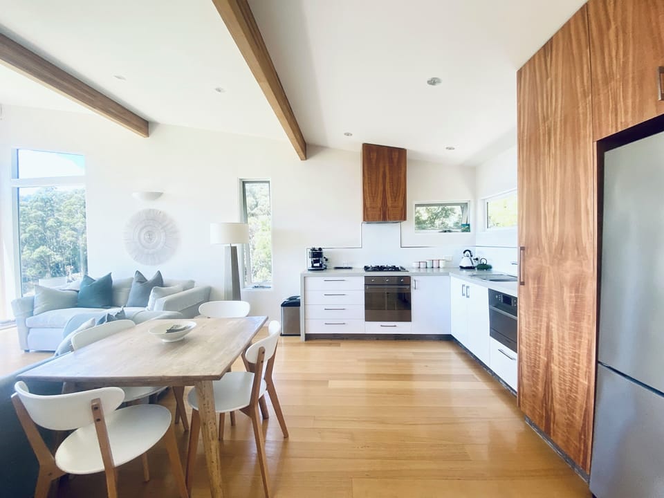 Kitchen/Dining area