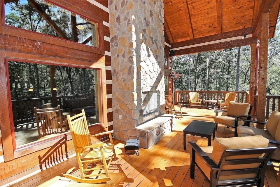 Rear Covered Deck