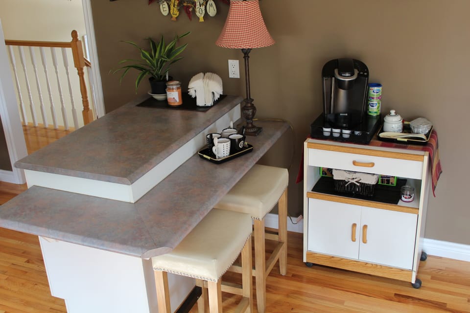 Island in Kitchen/Dining room for extra seating, or a quick lunch