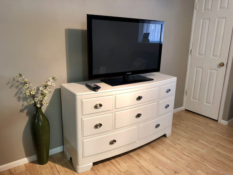 TV with Roku