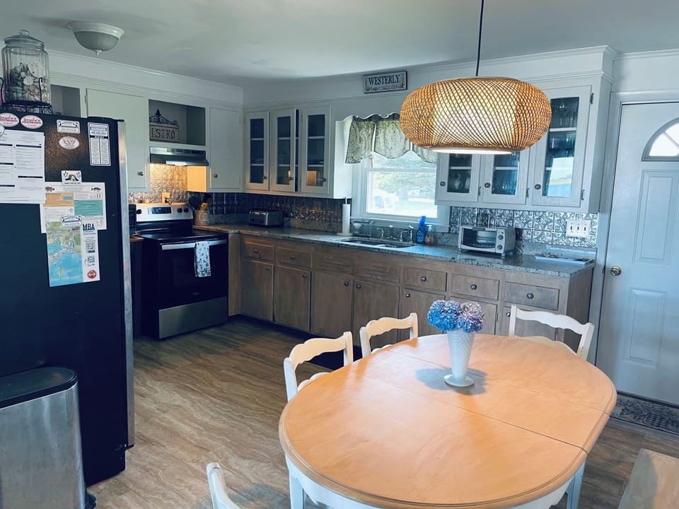 Full Kitchen