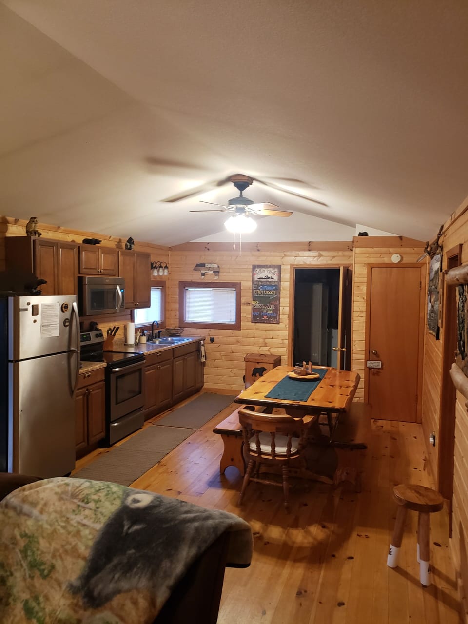 Kitchen / dining room