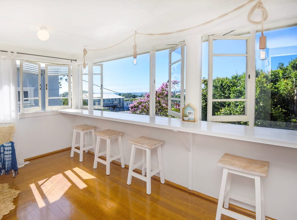 Views over the Harbour to the Horizon
