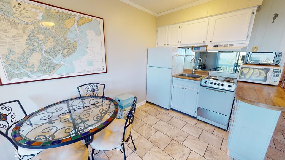 Kitchen + Dining Area
