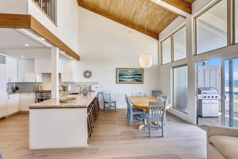 kitchen/dining