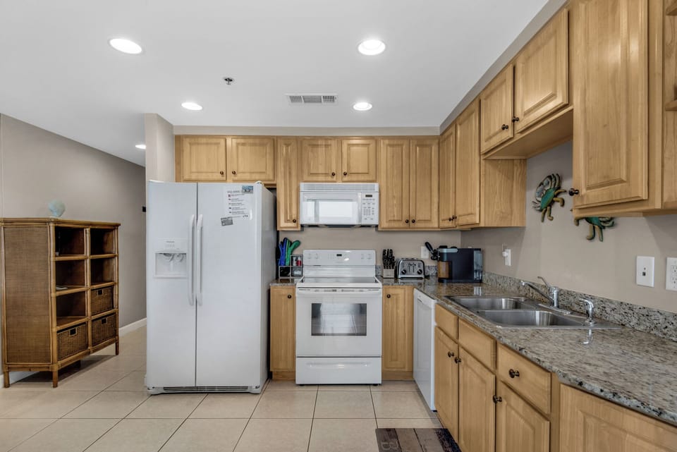 Includes a Keurig coffee machine and a 12 cup basket coffee machine