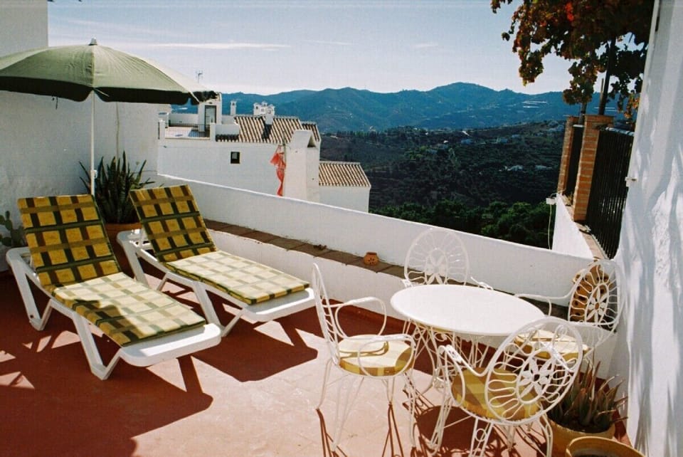 Top balcony