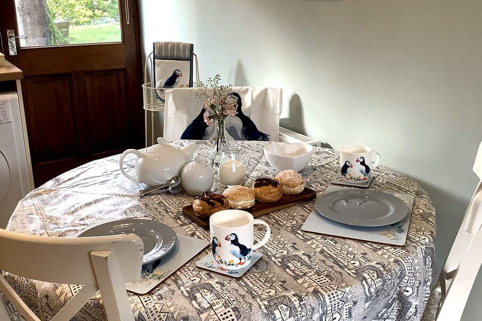 Cosy open plan kitchen