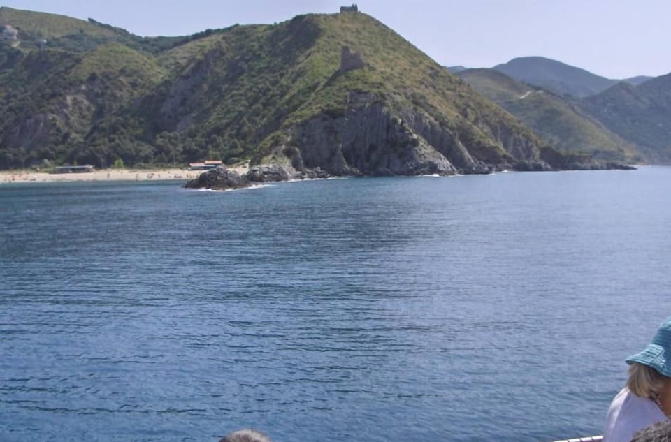 Sea cliff