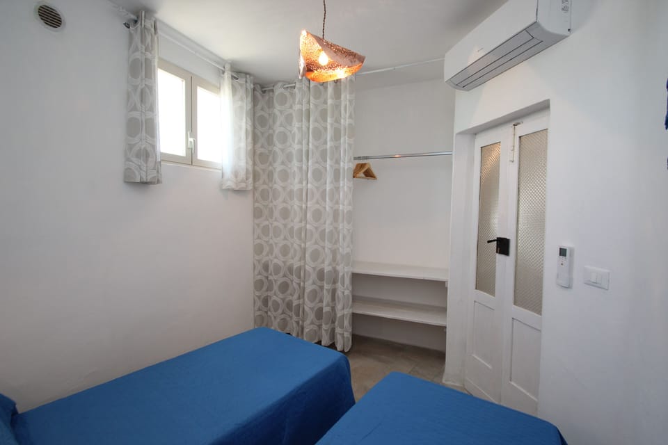 Second view of twin room with AIR CON.  This room can be made as a double on req