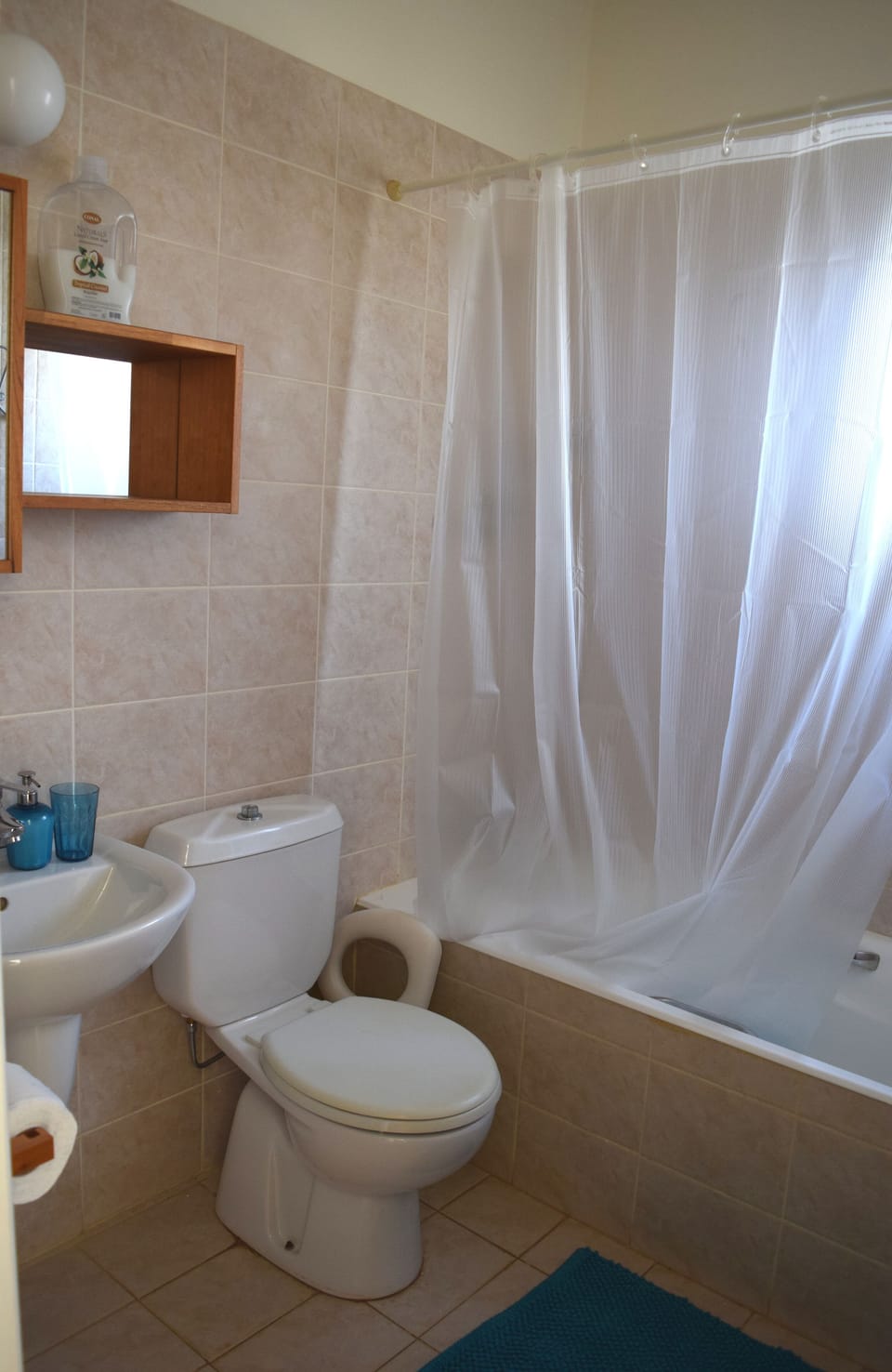Main bathroom
