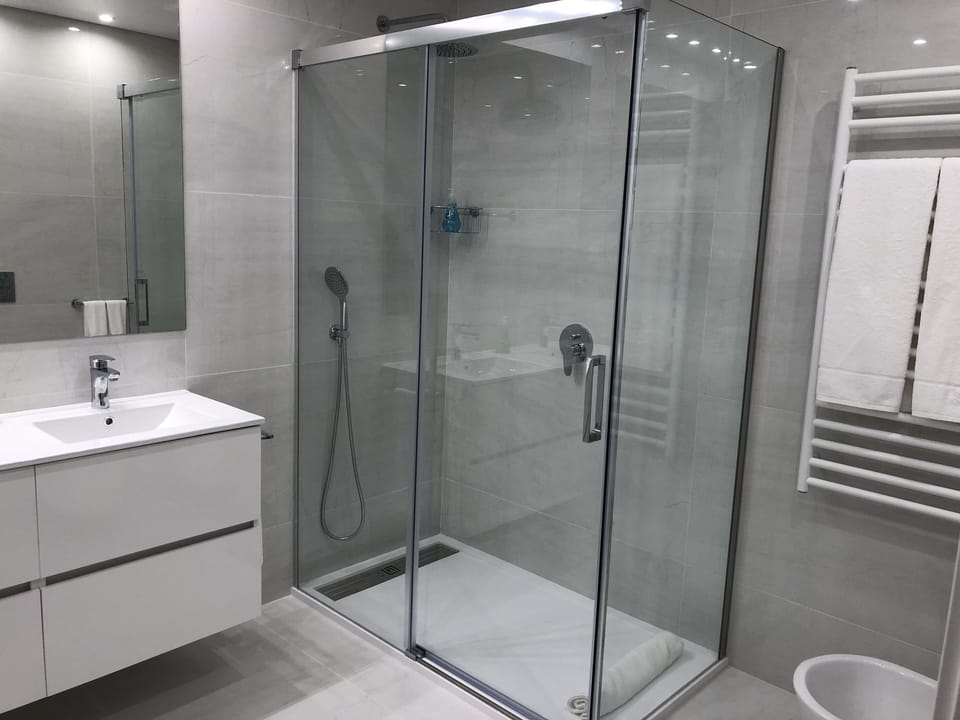 WC Suite