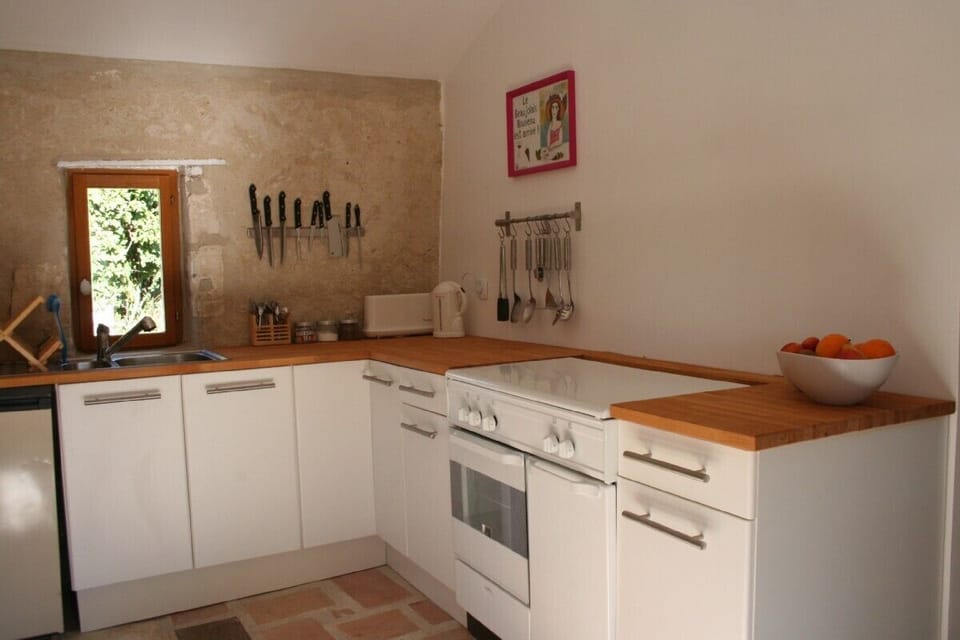 A well equipped kitchen area
