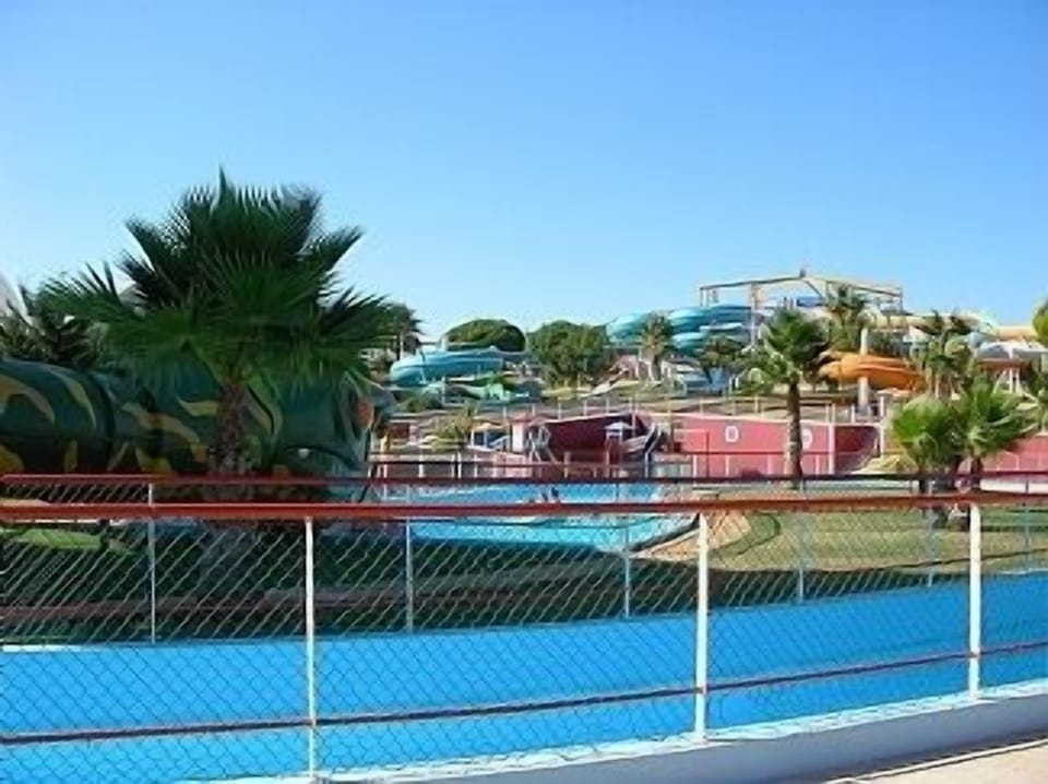 waterslides "Aquashow" - 5 min drive