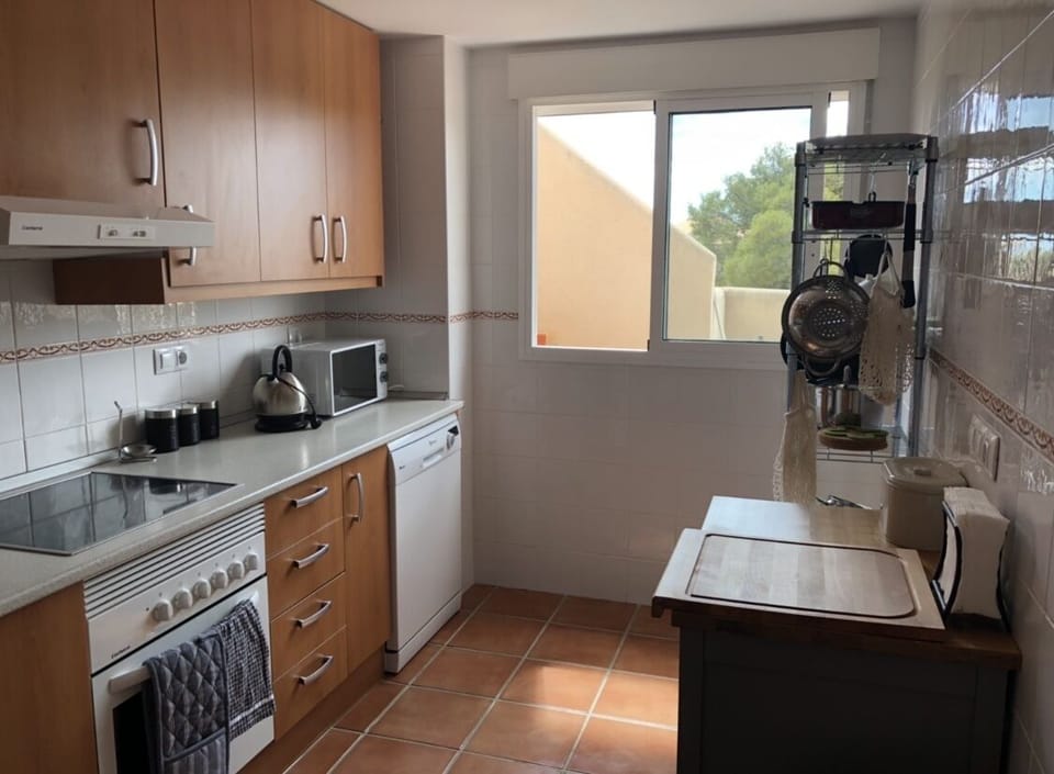 Spacious Kitchen