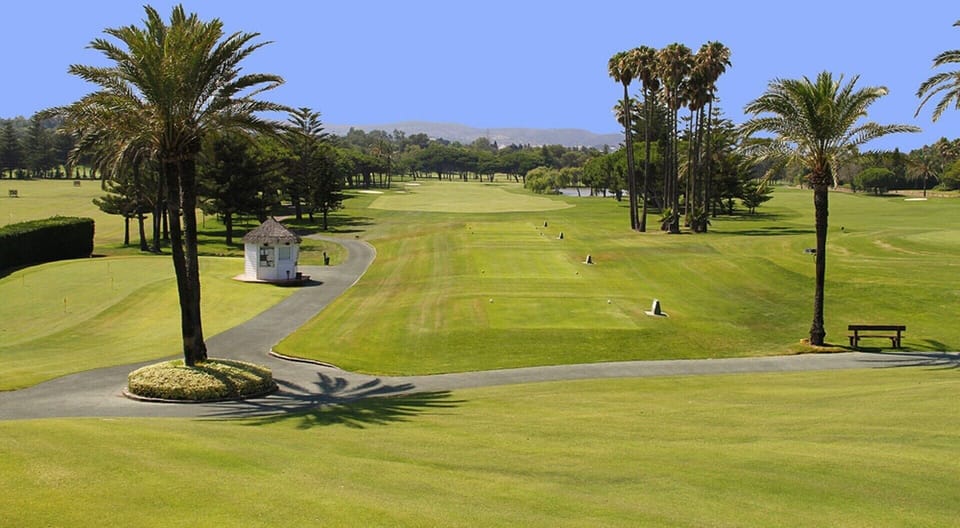 Real Club de Golf de Sotogrande, at 1 km.