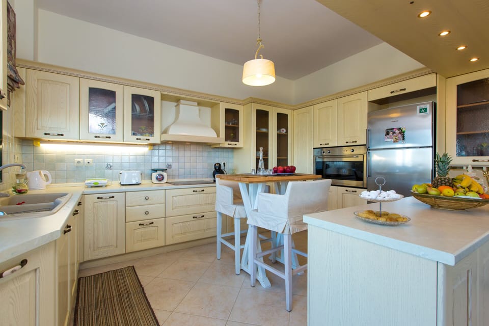 Fully equipped kitchen on the first floor!