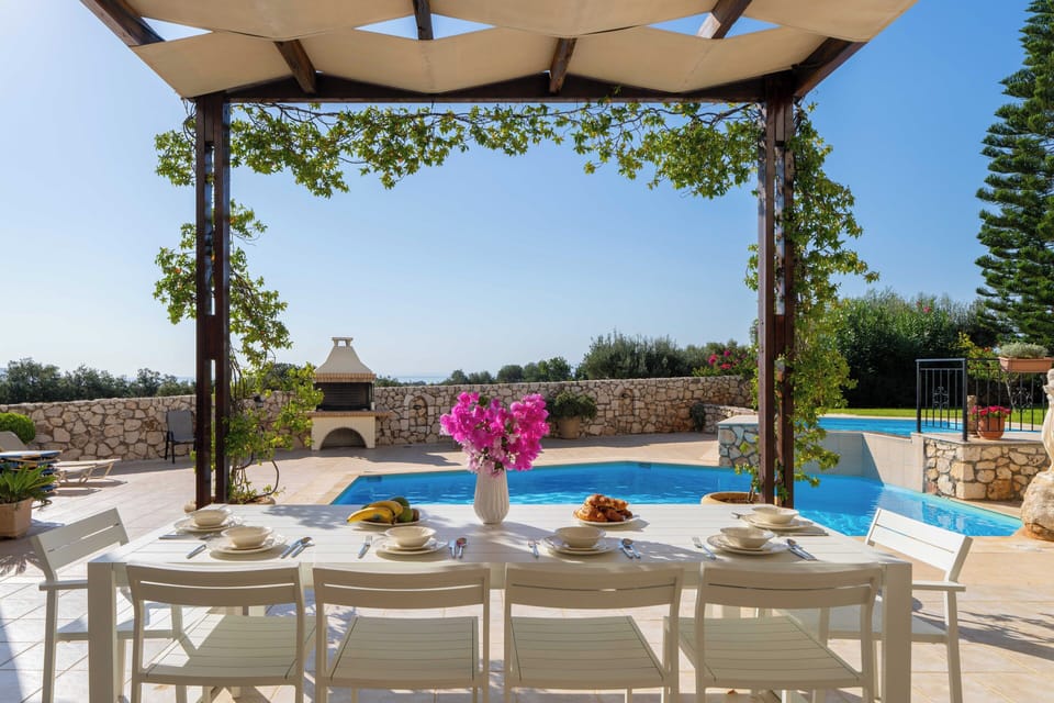 breakfast by the pool