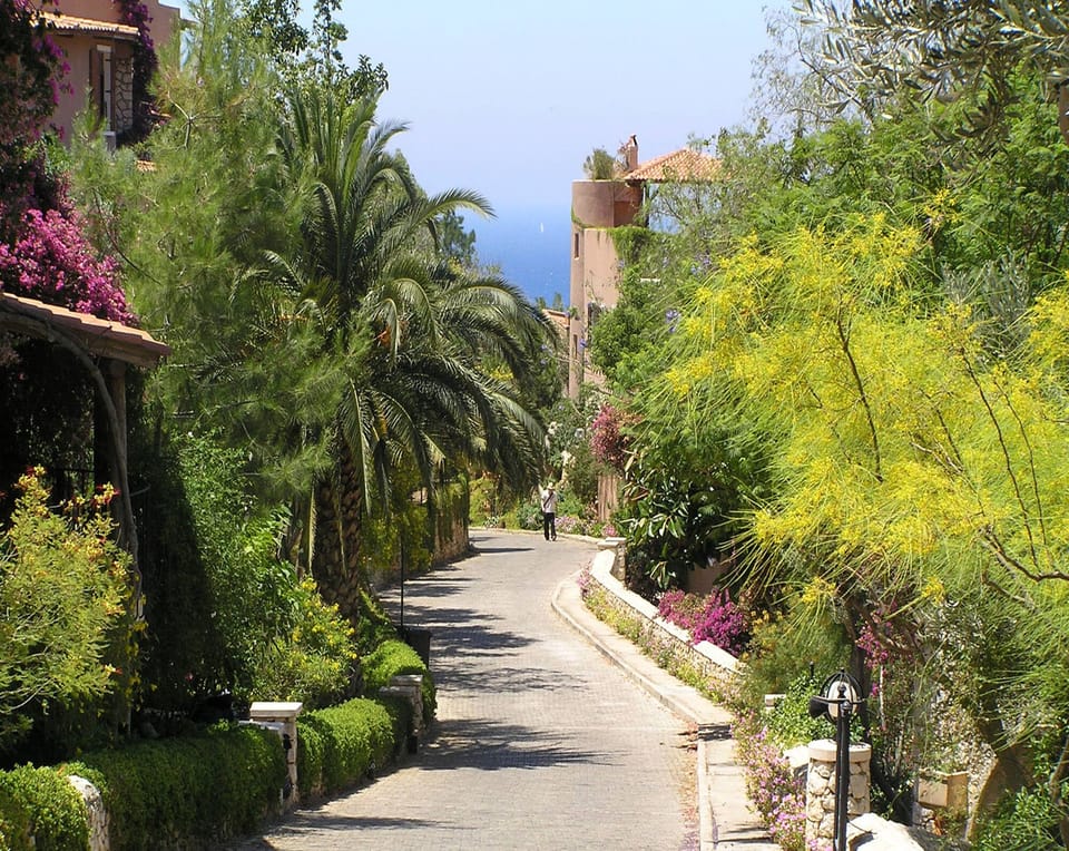 Streets winding down to the seafront