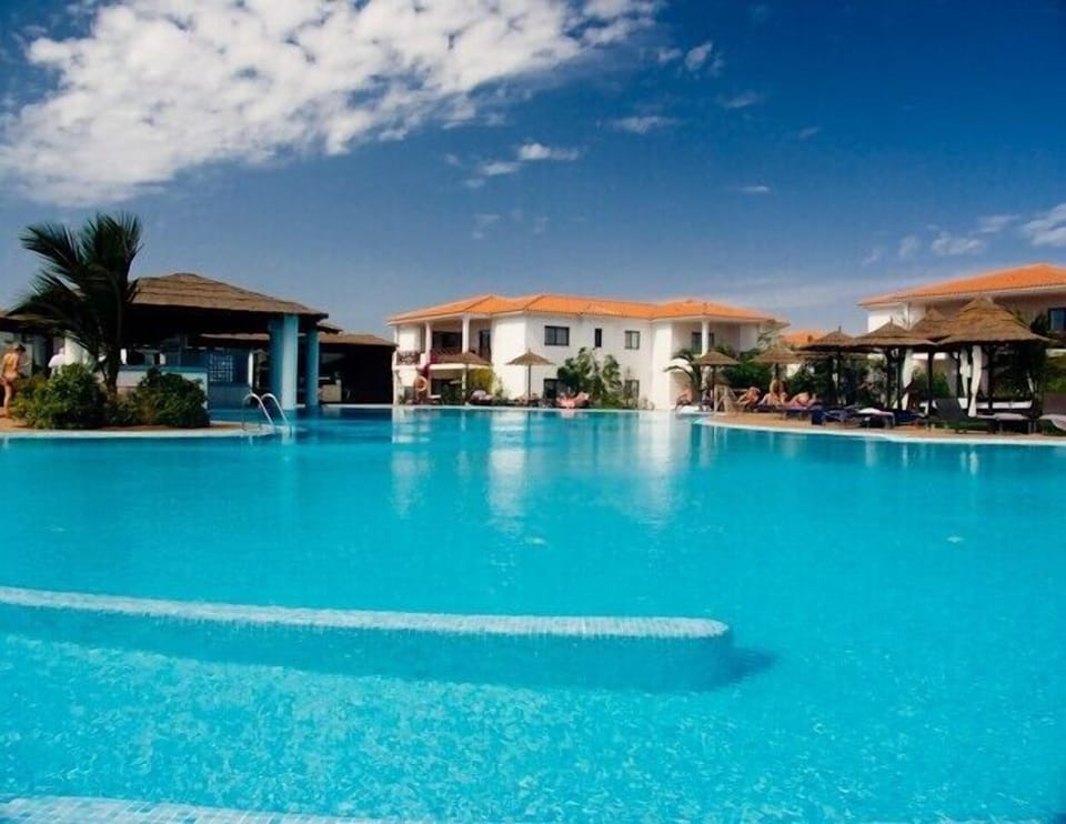 Main Pool With Pool Bar