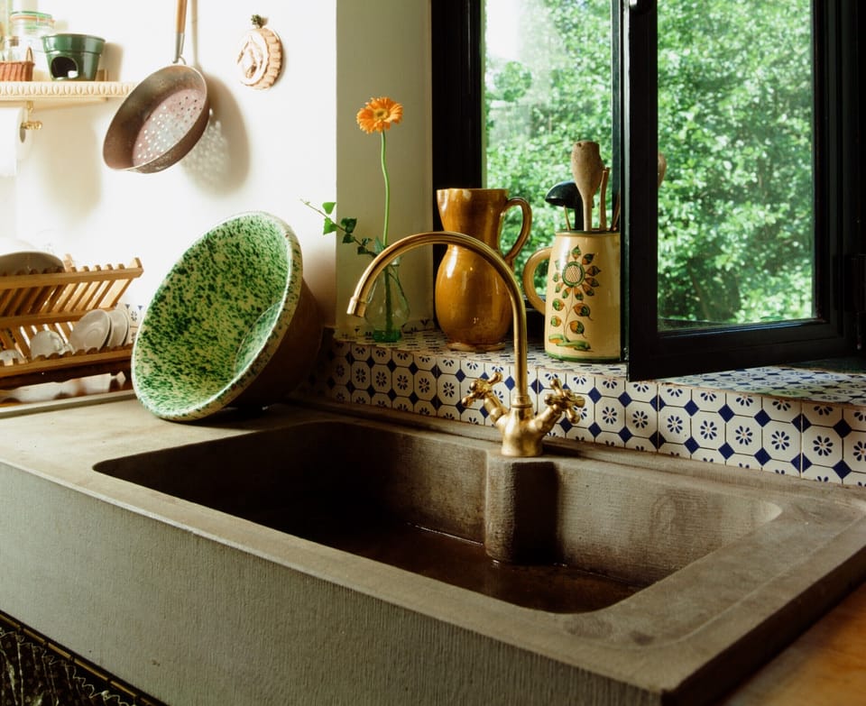 kitchen  lavatory
