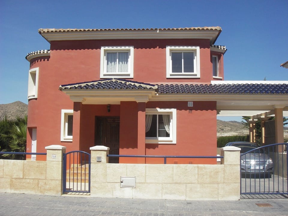 Front of villa showing Parking