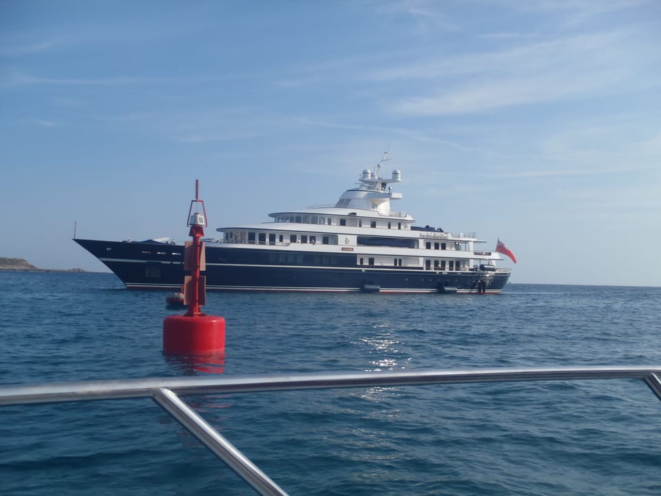Super Yacht "Leander"  entering Marina