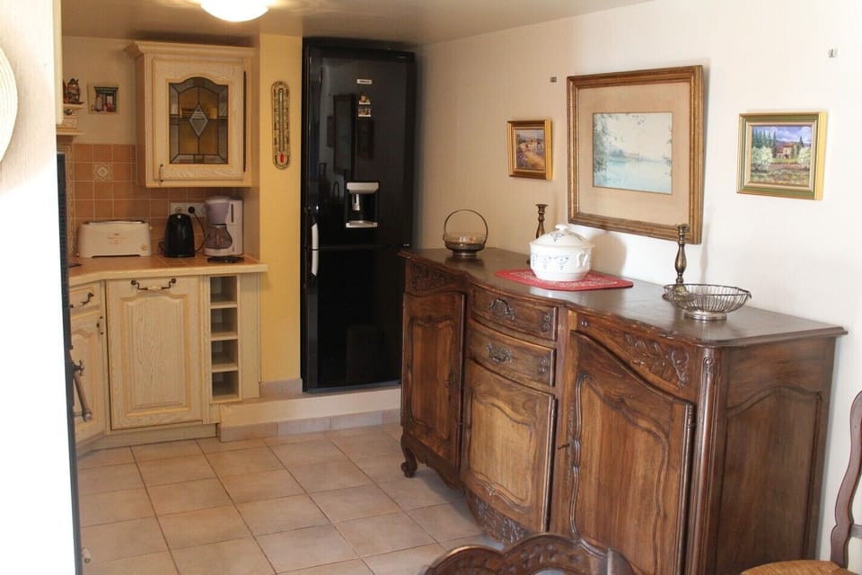 Kitchen area