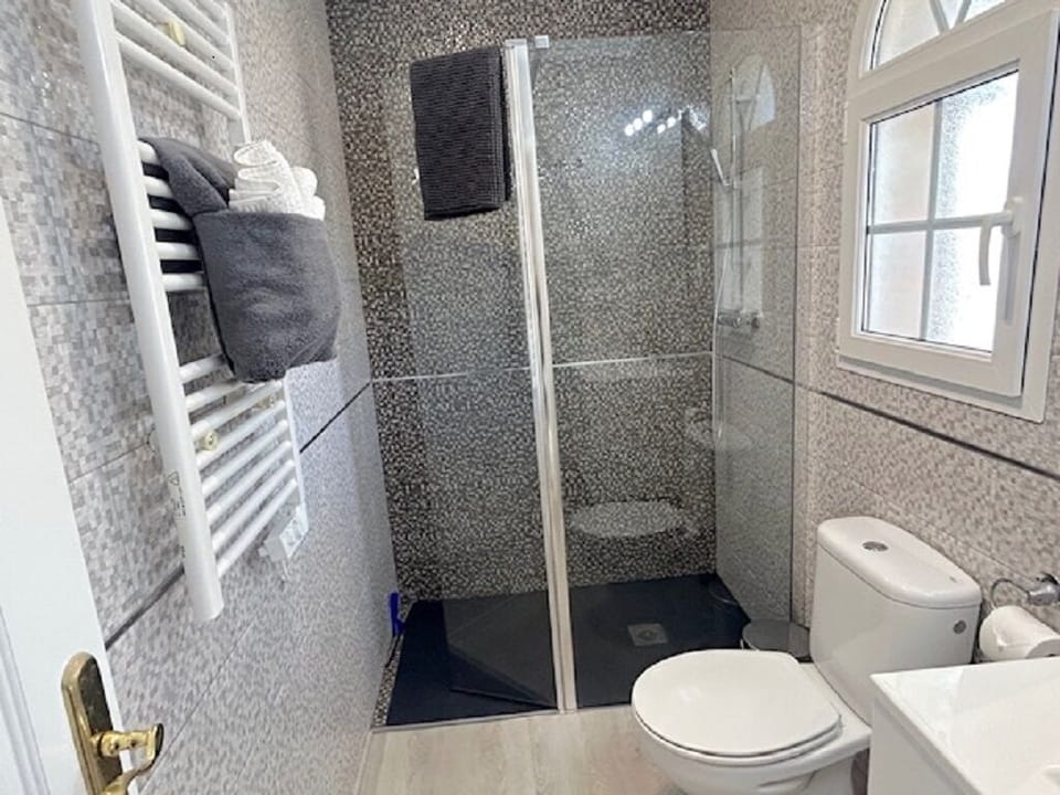 En-suite bathroom