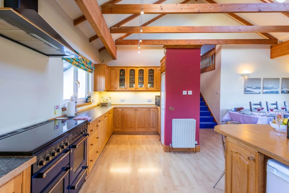 Well equipped for parties, entertaining and celebrations.
