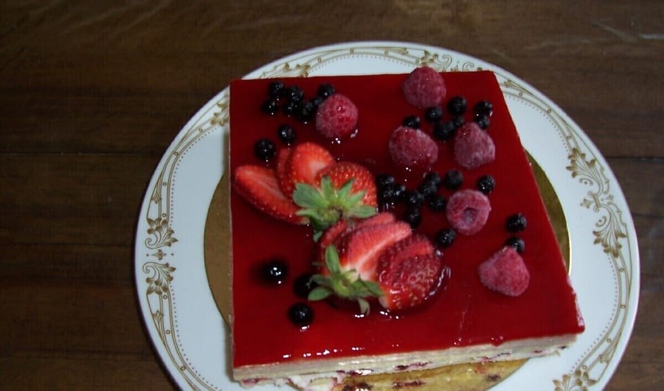 Cake that you can order at village bakery.
(date un-accurate entered on camera