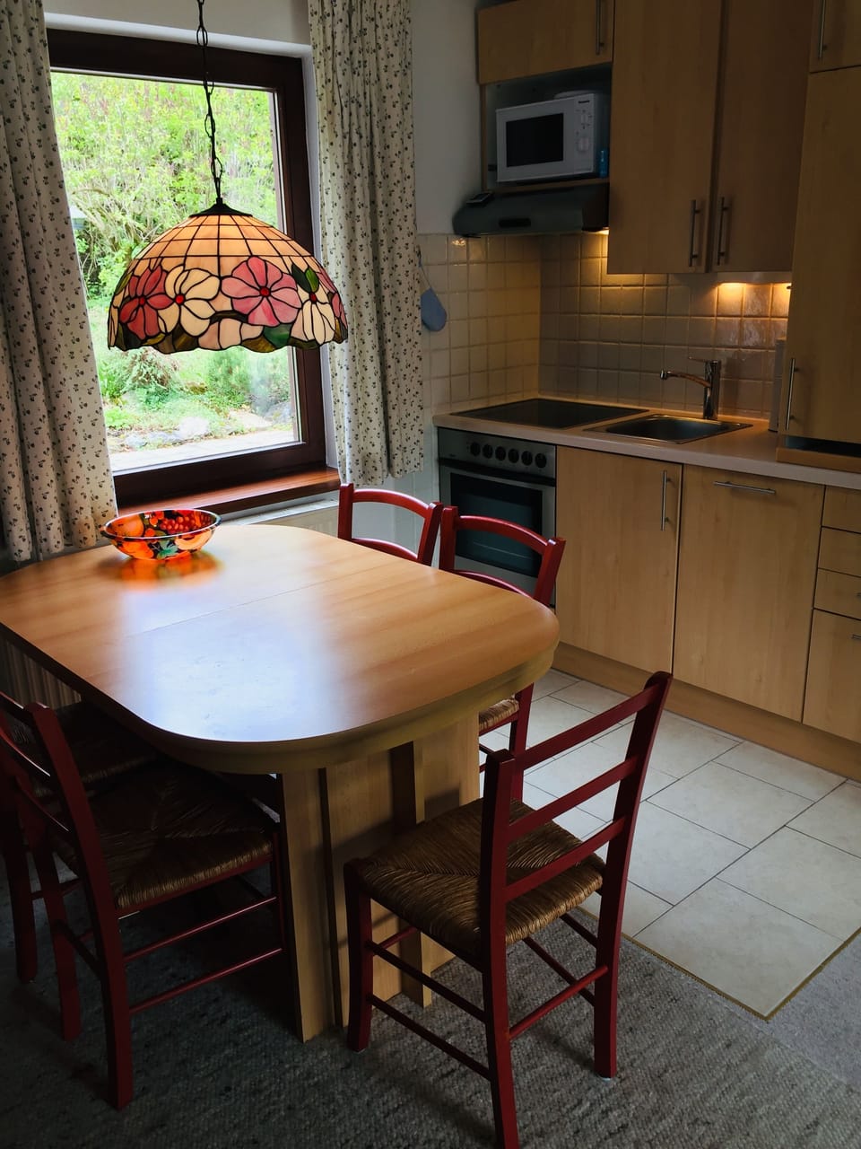Kitchen and dining area.