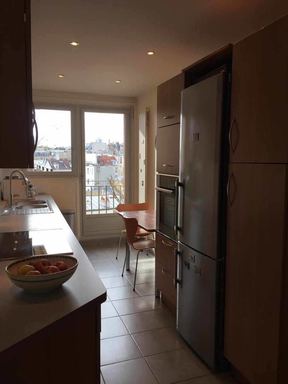 Dining area in the kitchen and  and oven, fridge/freezer