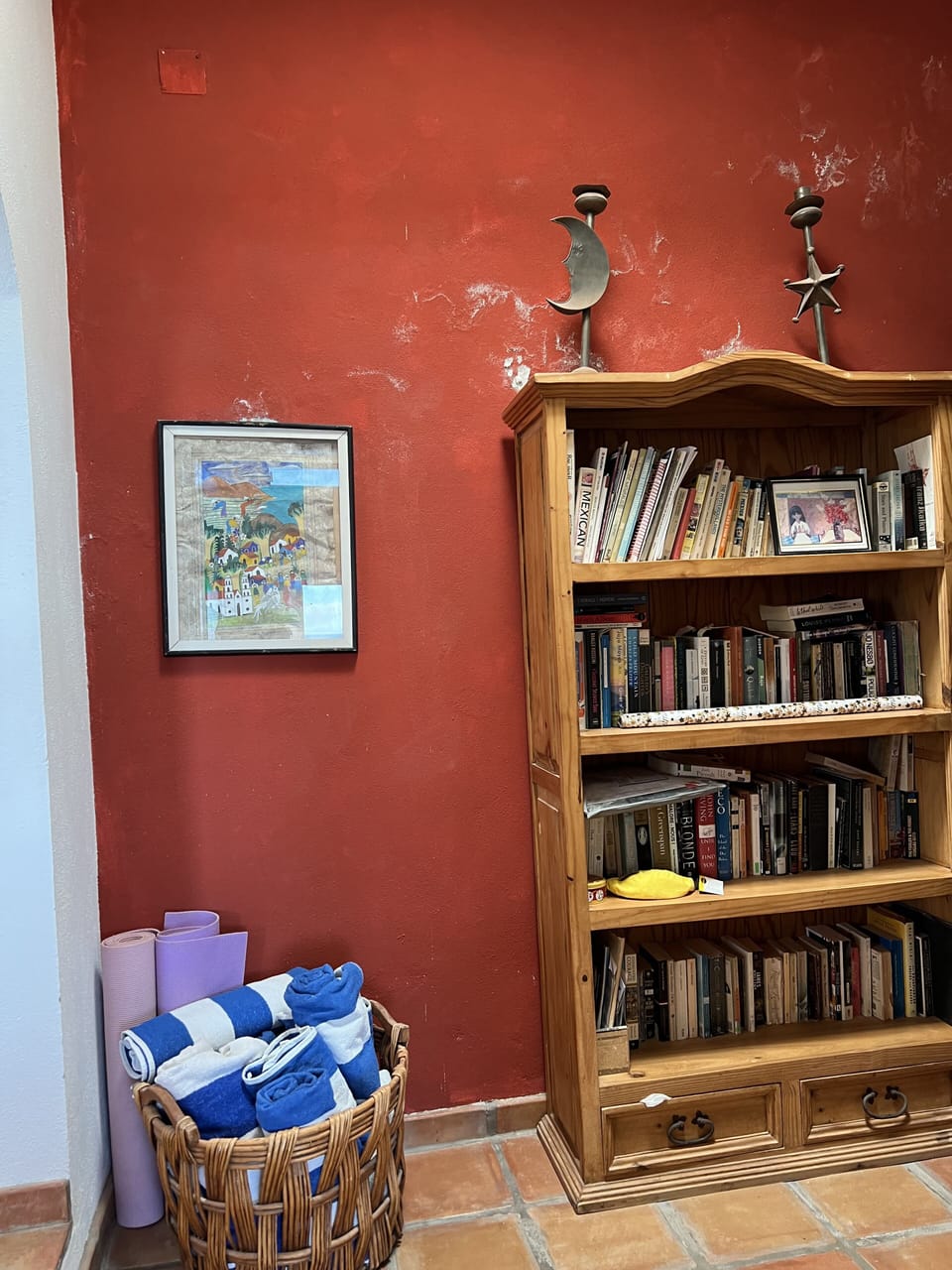 Nice assortment of reading materials and yoga mats