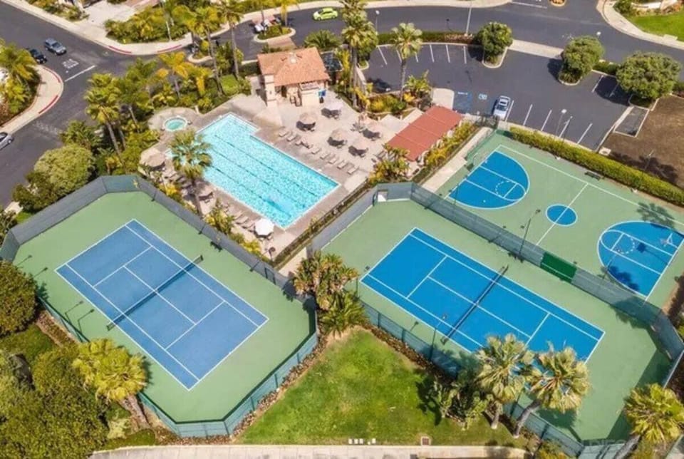Sport court
