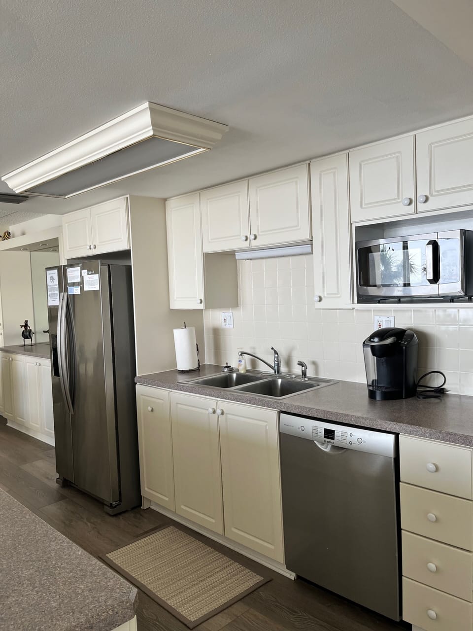 Fully stocked kitchen
