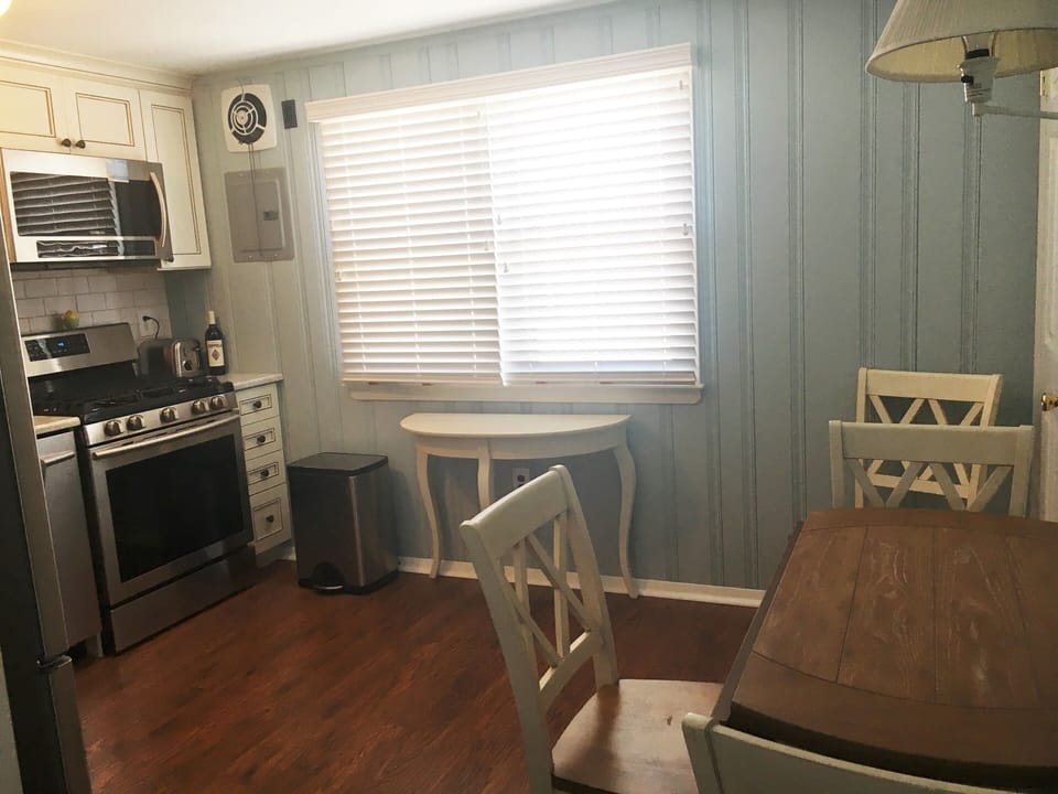 2nd Floor; Eat in Kitchen