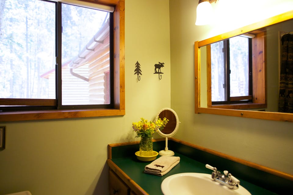 En-suite bathroom