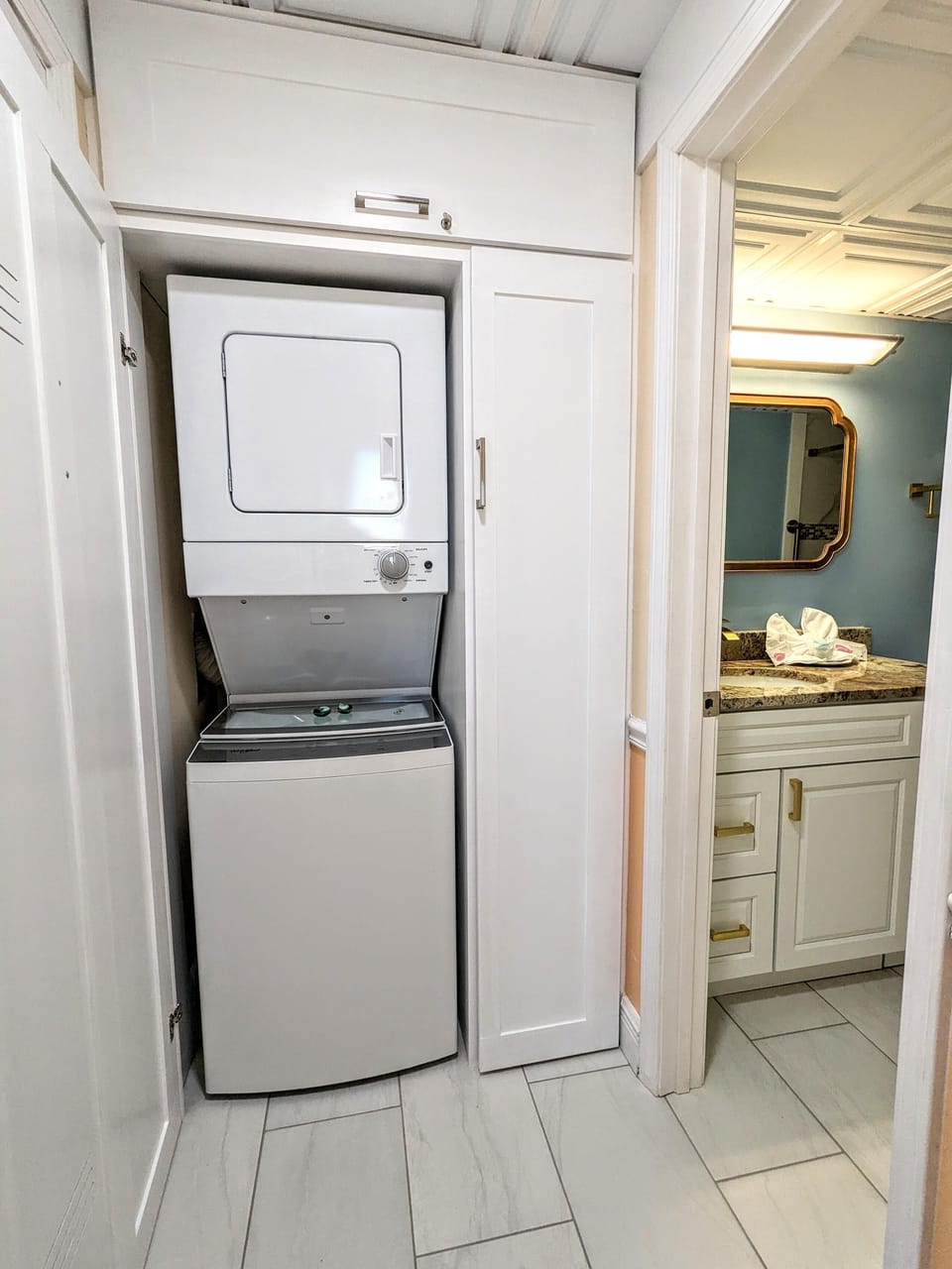 New Stackable Incased Washer Dryer